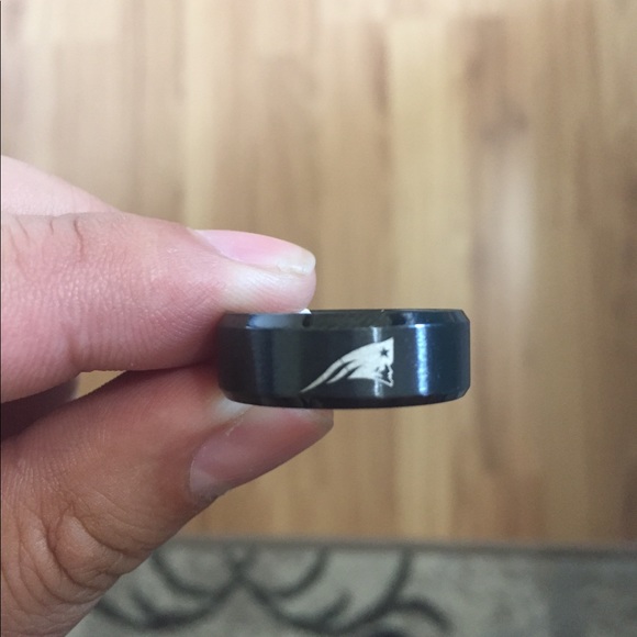 New England Patriots Ring - Picture 5 of 5